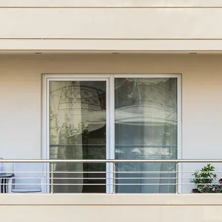 Ionias Cozy Apartment